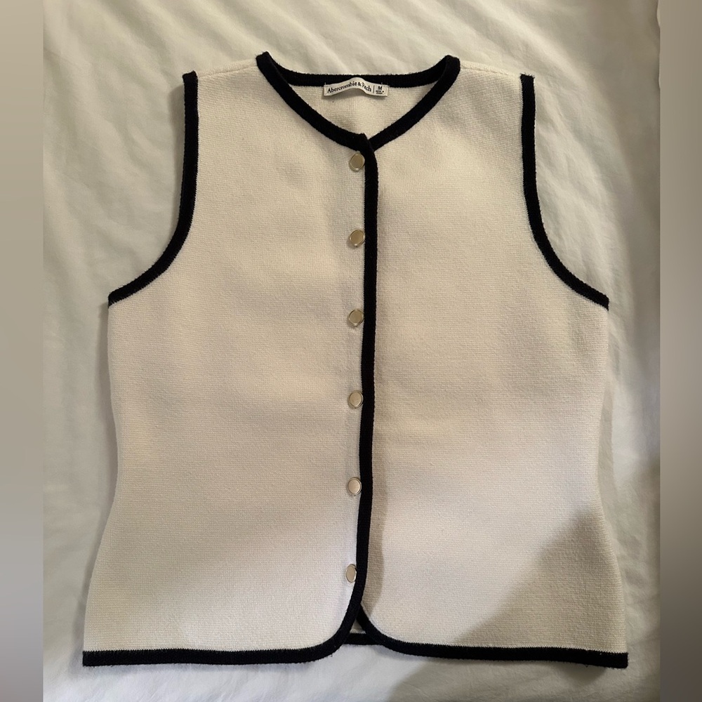Abercrombie Mara Sweater Vest
